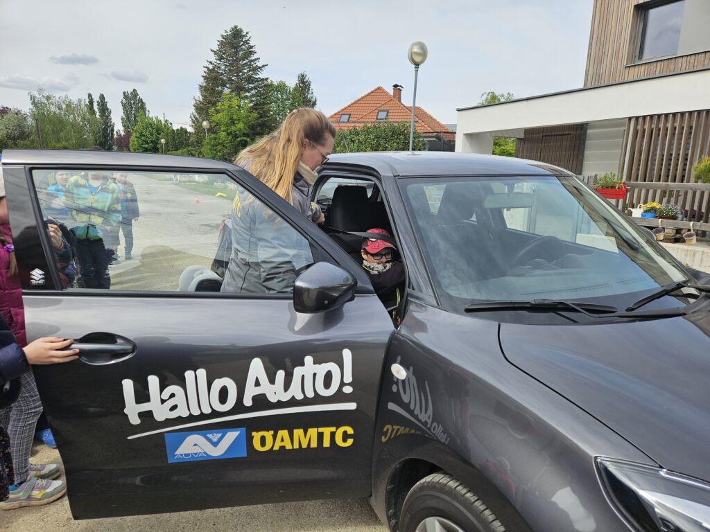 23/24 3a Hallo Auto