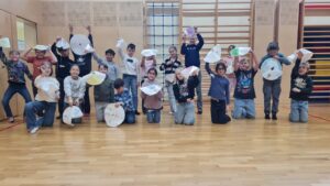 25/26_4b_Fallschirme im Werkunterricht