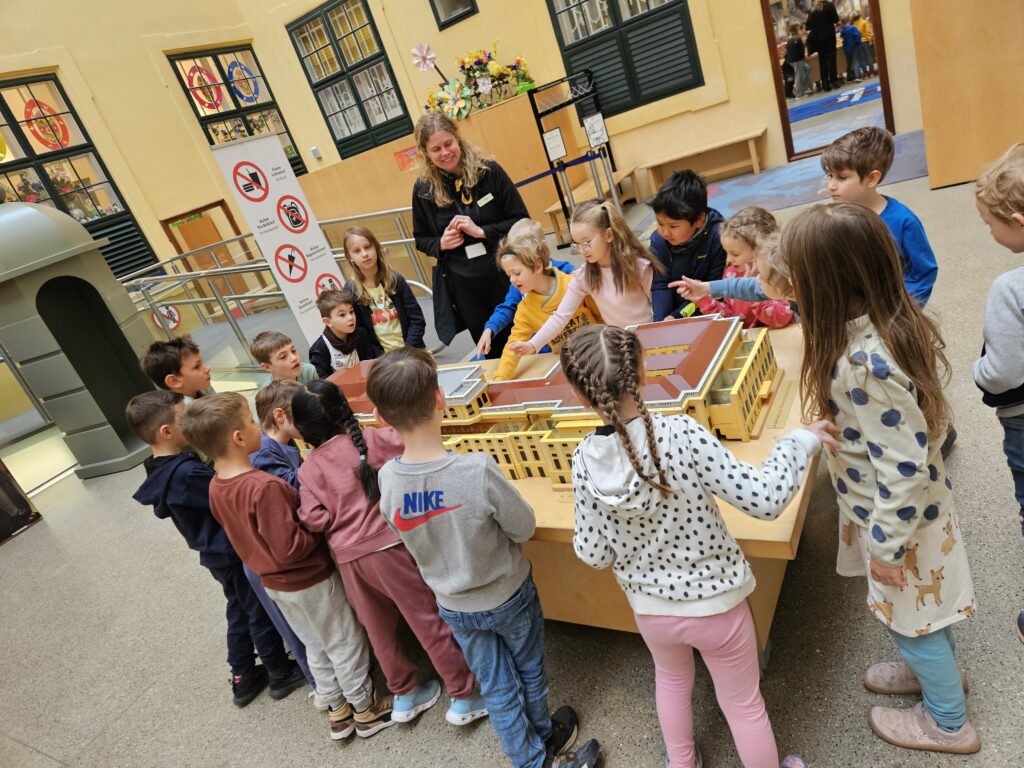 2025/26_1a_Kindermuseum Schönbrunn