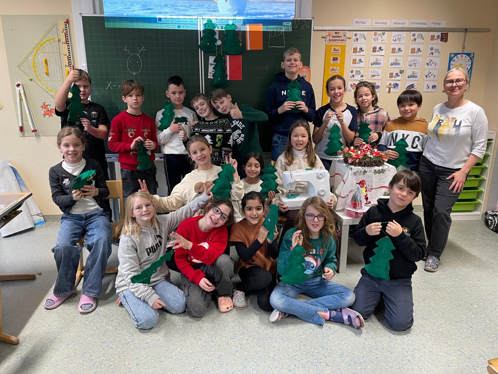 2025/26_4b_Weihnachtsfeier