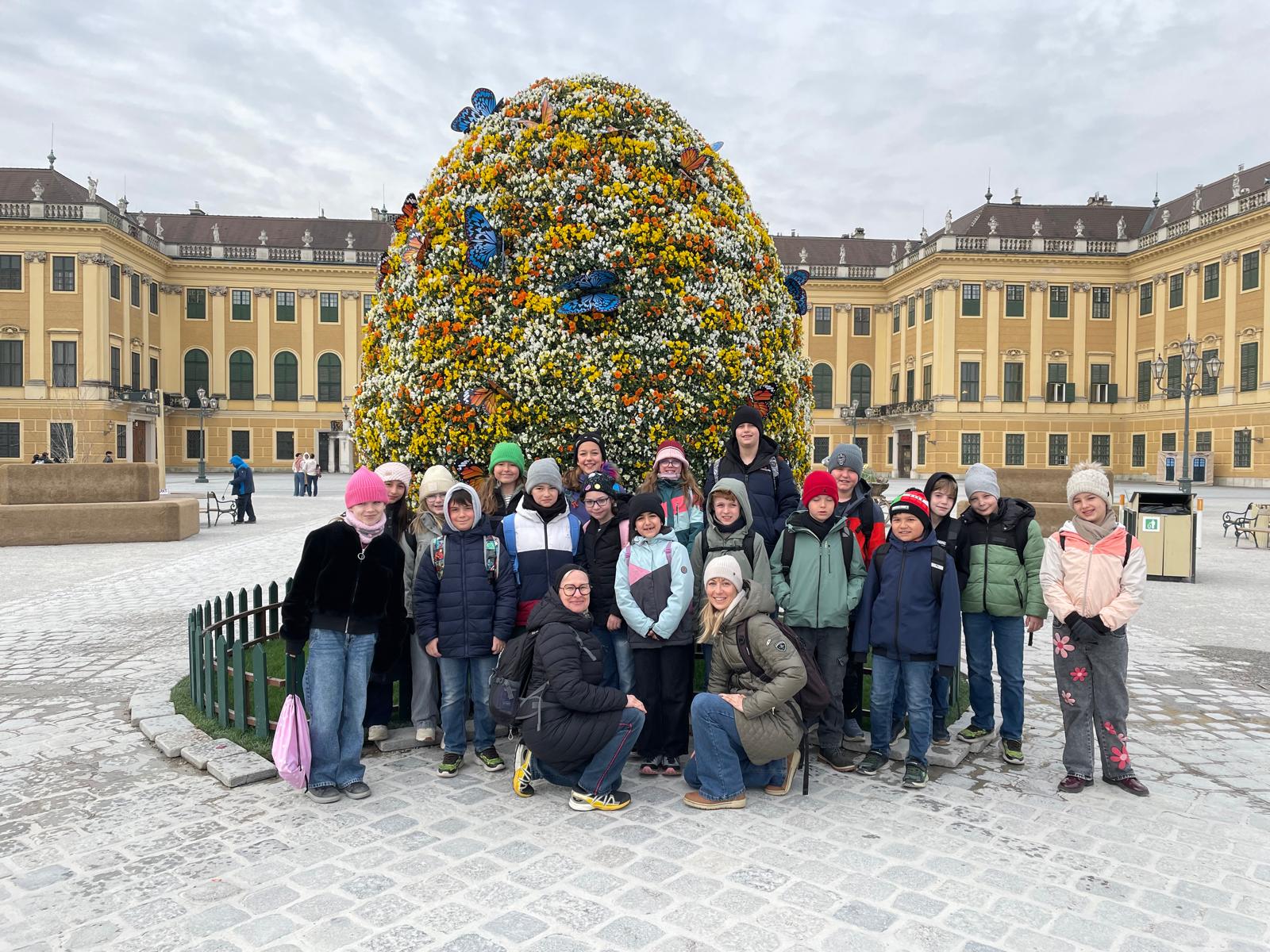 25/26_4b_Schönbrun Ostermarkt