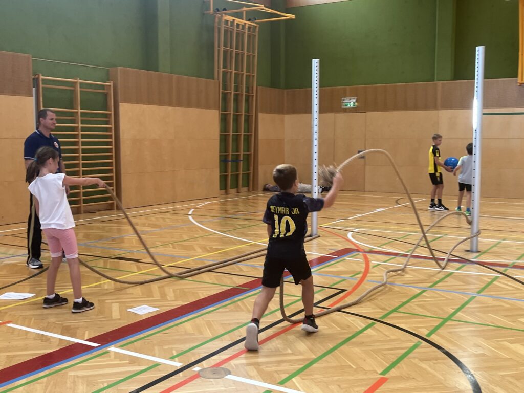 25/26_4a_Sportfest MS Traiskirchen