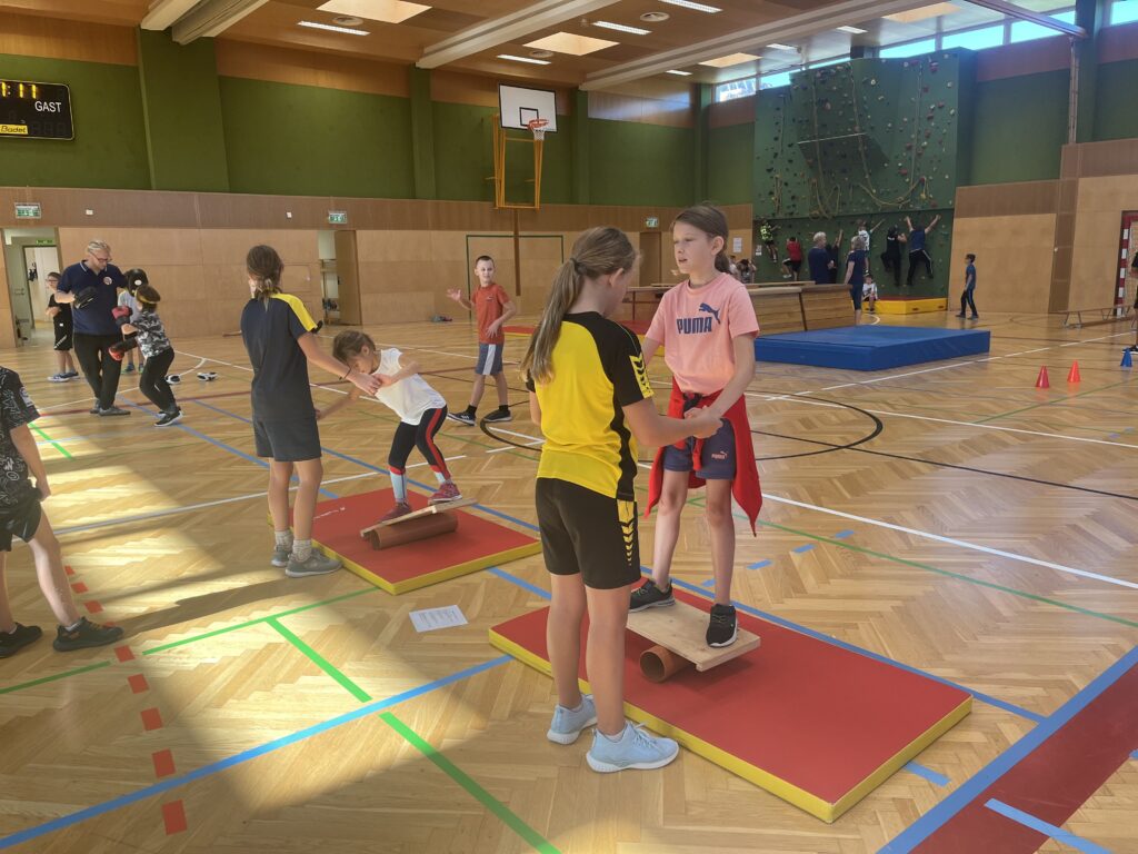 25/26_4a_Sportfest MS Traiskirchen